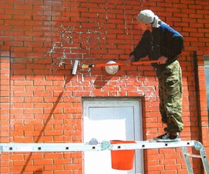 Гидрофобизация и очистка от высолов (белого налета) поверхности фасадов